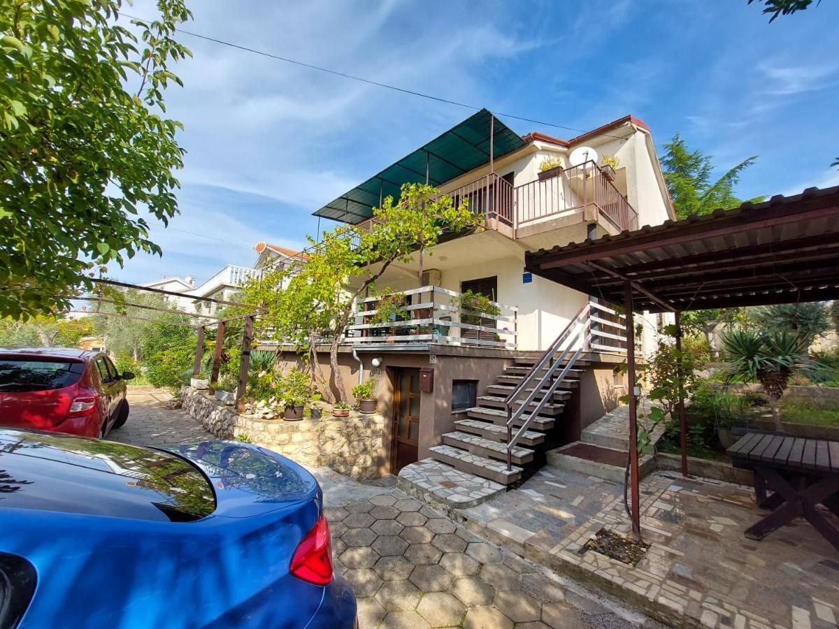 Apartments Vilim Pinezići Exterior foto